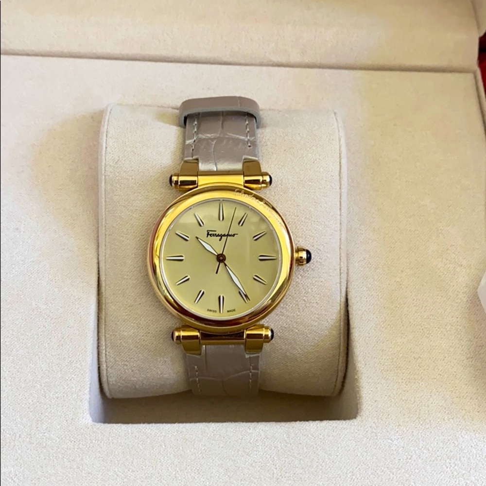 Women’s Authentic Salvator Ferragamo